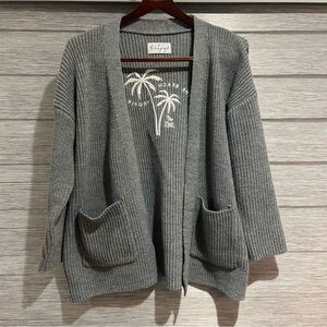 The Beach People Cardigan Open Gray Embroidered Twin Palms Chunky Knit M/L